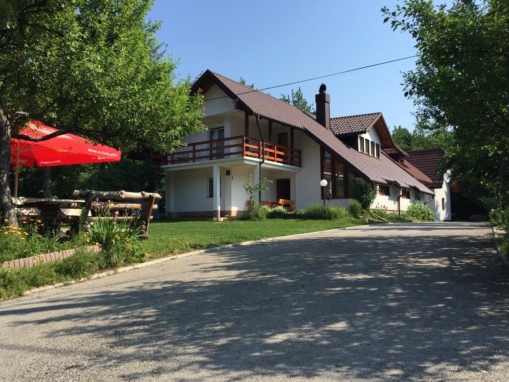 House Samardzic Hotel Jezerce Eksteriør billede