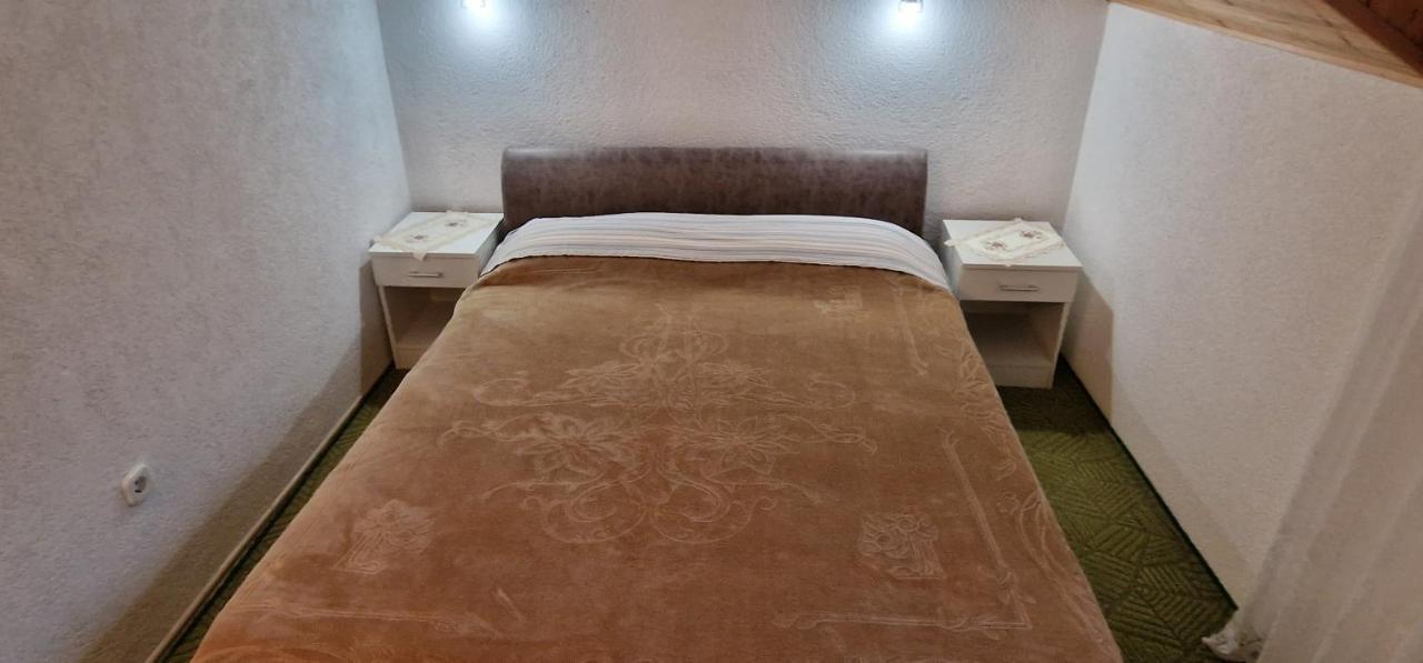 House Samardzic Hotel Jezerce Eksteriør billede