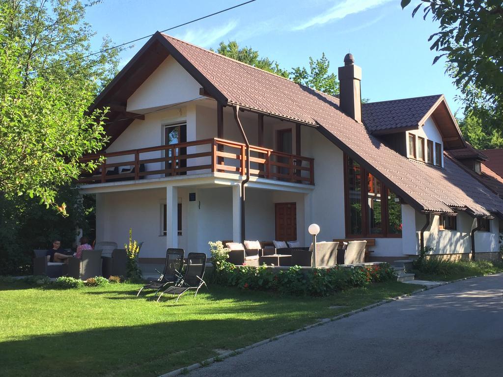 House Samardzic Hotel Jezerce Eksteriør billede